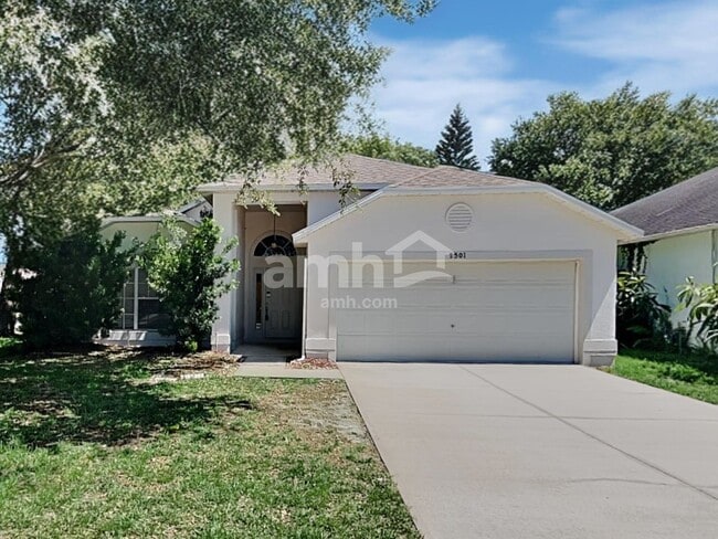 property at 2501 Tara Ct