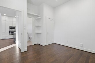 7726 Jack Oak Ave in Houston, TX - Building Photo - Building Photo