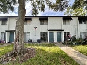 4223 S Semoran Blvd in Orlando, FL - Building Photo - Building Photo