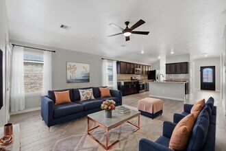 9431 Paloma Creek Dr in Tomball, TX - Building Photo - Building Photo