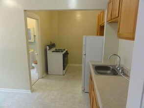 6930 S Oglesby Ave in Chicago, IL - Foto de edificio - Building Photo