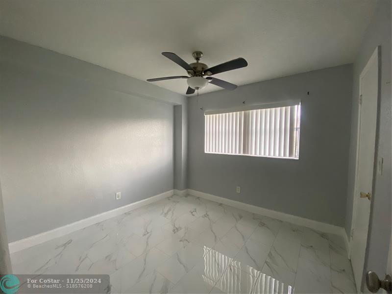 1200 SW 52nd Ave in North Lauderdale, FL - Building Photo