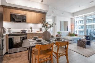 Story of Midtown in Toronto, ON - Building Photo