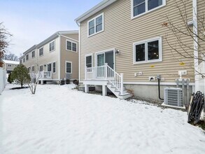 443 Neponset St in Norwood, MA - Building Photo - Building Photo