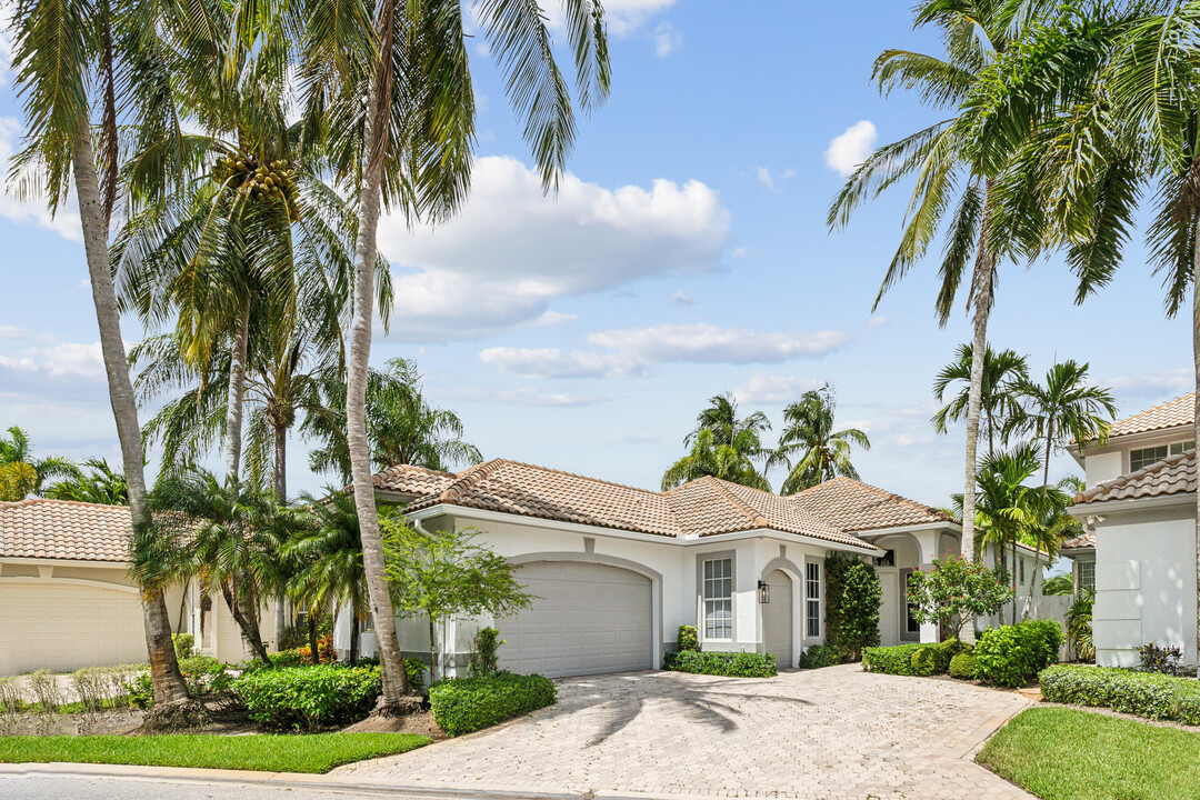 2602 Players Ct in Wellington, FL - Building Photo