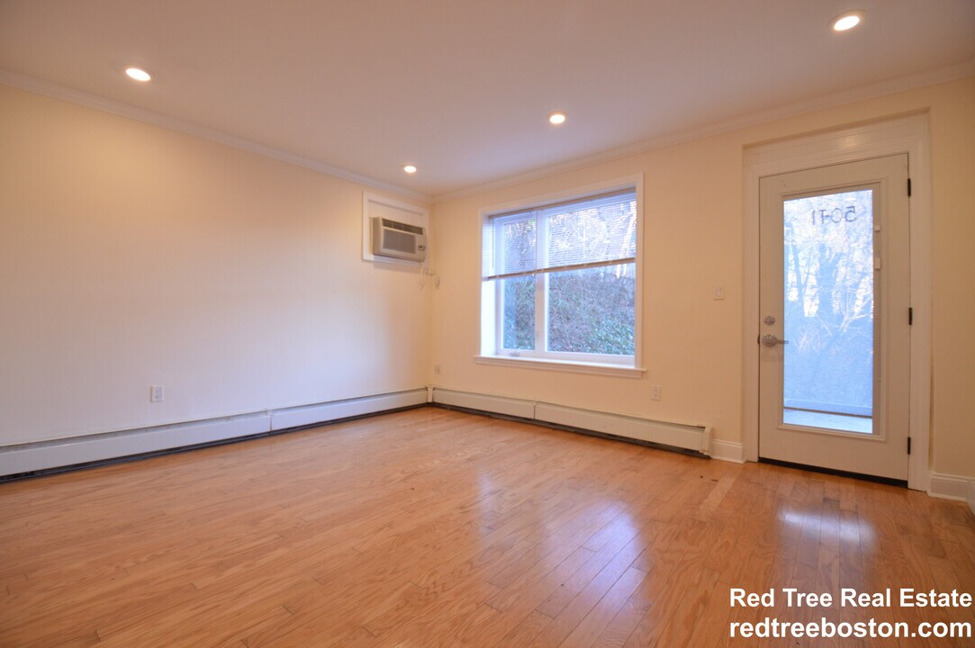 54 Alton Pl, Unit T1 in Brookline, MA - Foto de edificio