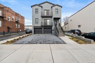 41 E 16th St in Bayonne, NJ - Building Photo