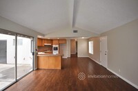 7405 Meadowgate Dr in Sacramento, CA - Foto de edificio - Building Photo