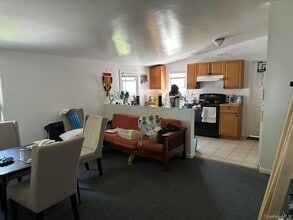 56 Millspaugh Ln in Bardonia, NY - Building Photo - Building Photo
