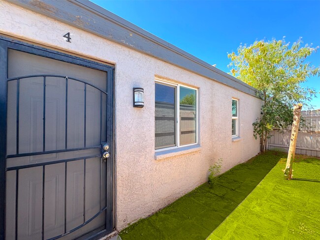 4021 E Moreland St, Unit 3