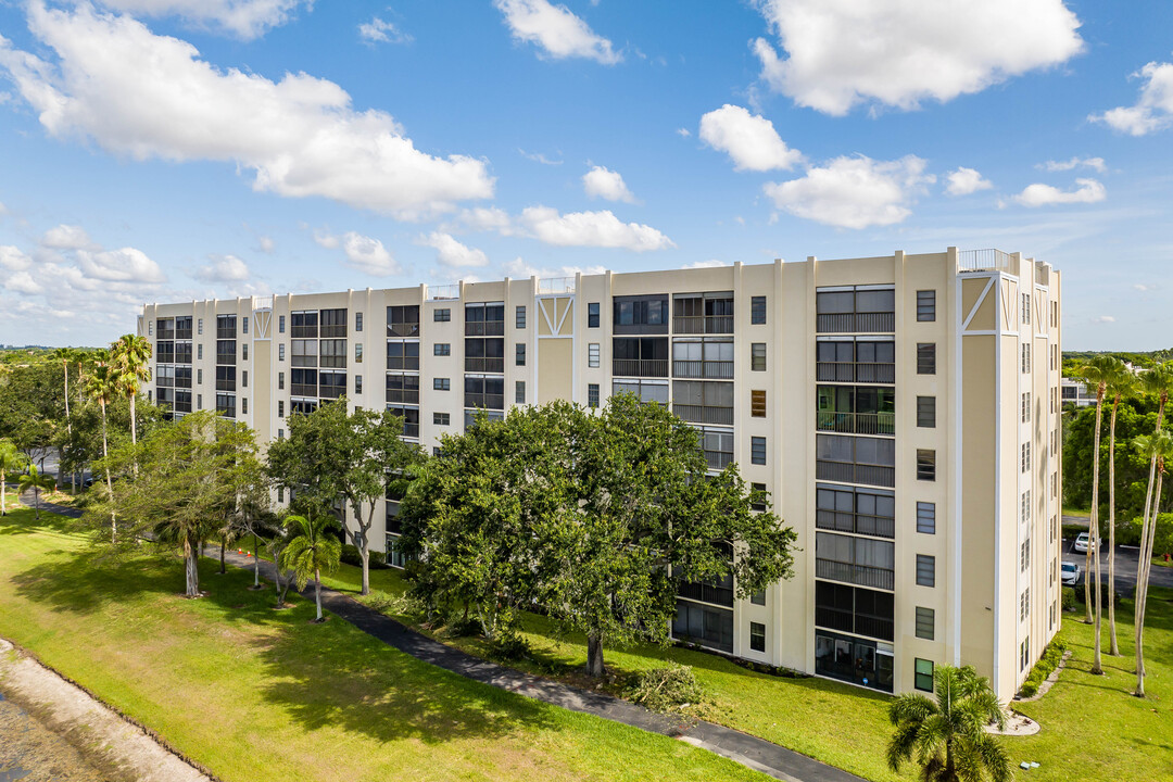 Huntington Lakes in Delray Beach, FL - Foto de edificio