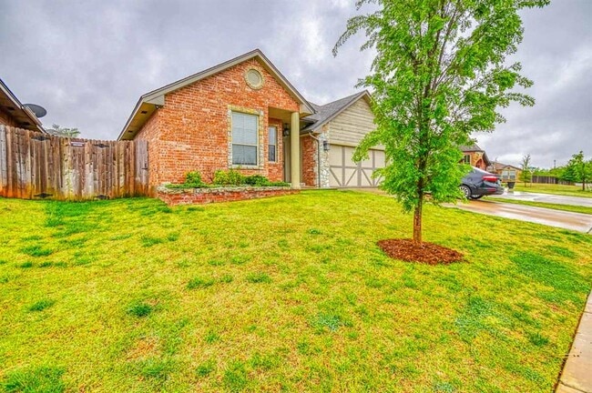 2204 Alameda Park Dr in Norman, OK - Building Photo - Building Photo