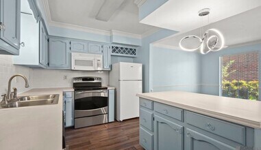 150 Ocean Dr in Baton Rouge, LA - Building Photo - Building Photo