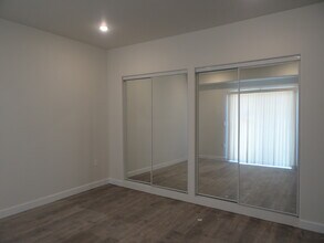 14400 Friar St, Unit 309 in Los Angeles, CA - Building Photo - Building Photo