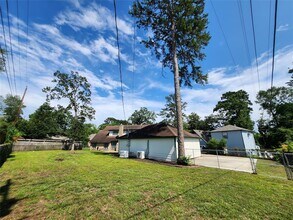 408 Shadywood Cir in Conroe, TX - Building Photo - Building Photo
