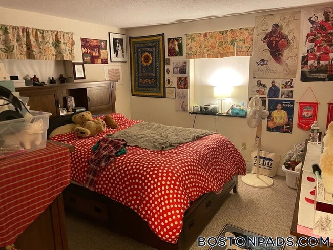 property at 1 Brattle Dr