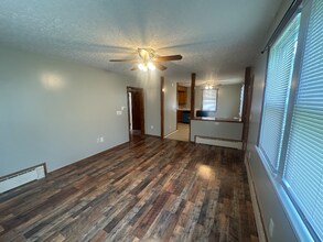 5028 Grammes Rd in Allentown, PA - Building Photo - Building Photo