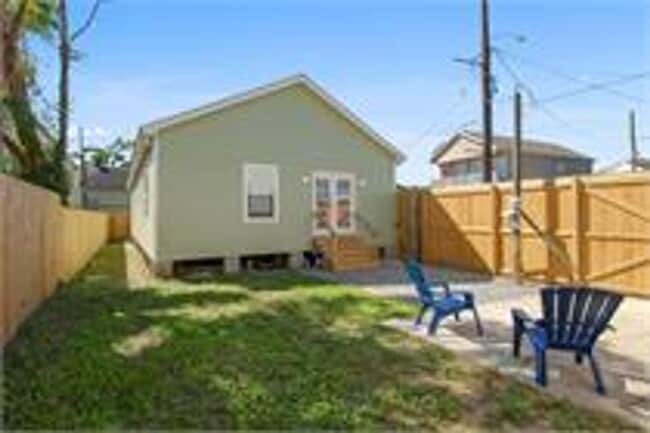 2239 St Andrew St in New Orleans, LA - Building Photo - Building Photo