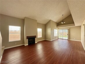 120 Clifton Heights Dr in Las Vegas, NV - Building Photo - Building Photo
