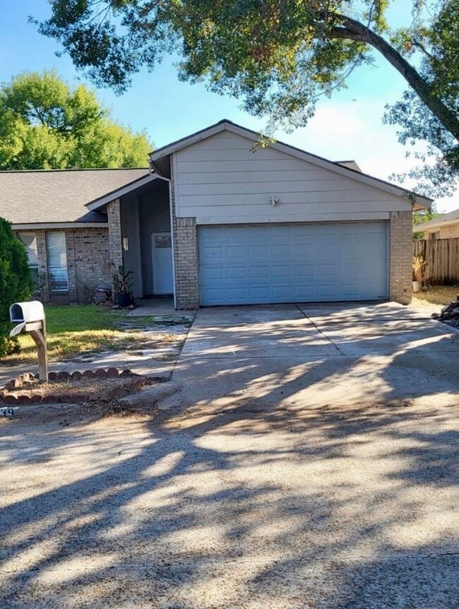 16939 Cairnloch St in Houston, TX - Building Photo - Building Photo