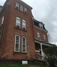 63 Washington St in Norwich, CT - Foto de edificio - Building Photo