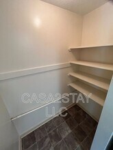 2105 St Johns Pl in Louisville, KY - Building Photo - Building Photo