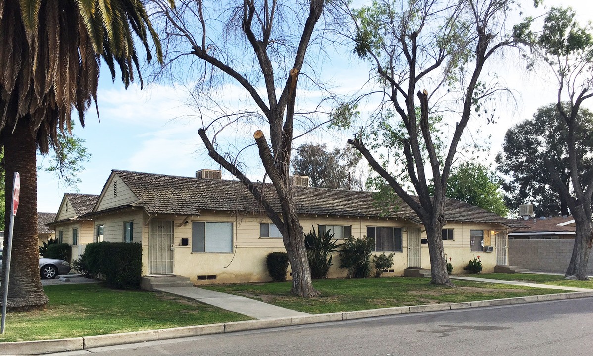 3300 Panama St in Bakersfield, CA - Building Photo