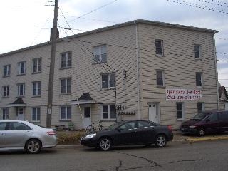 109 Steele St in Algoma, WI - Foto de edificio