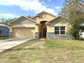 6233 Radford St in Spring Hill, FL - Building Photo