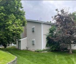 14192 E Colorado Dr in Aurora, CO - Building Photo