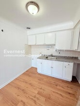 15601 Schoolcraft Rd, Unit 5 in Detroit, MI - Building Photo - Building Photo