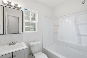 905 Louisiana Ave in Corpus Christi, TX - Building Photo - Building Photo