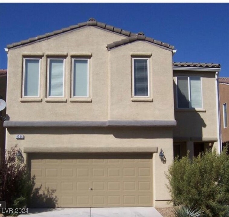 9366 Fitzwilliam Ave in Las Vegas, NV - Building Photo