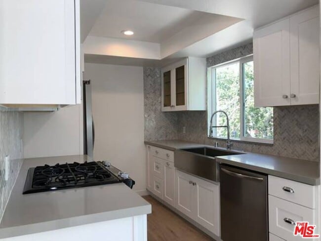 property at 853 Hayworth Ave