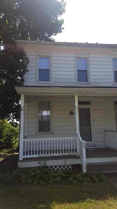 34 W Cottage Ave in Millersville, PA - Building Photo