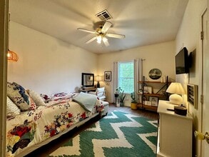 1325 Wood Ave in Waco, TX - Building Photo - Building Photo