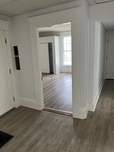 38 6th St, Unit 1 in Bangor, ME - Building Photo - Building Photo