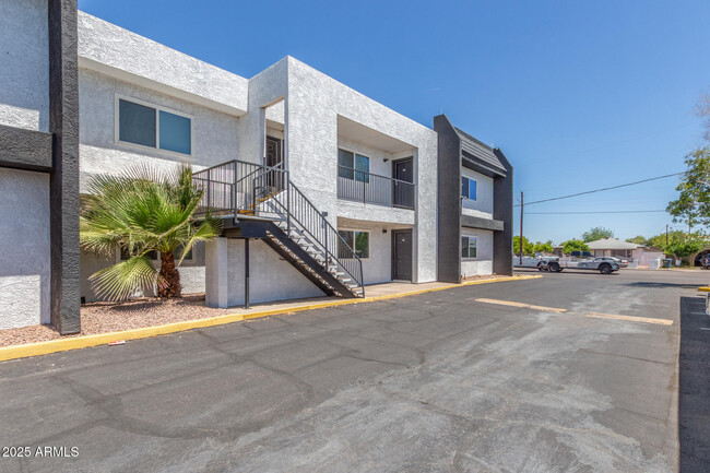 property at 1822 N 32nd St