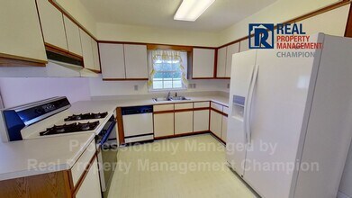 7451 Wallace Hwy in Wallace, NC - Building Photo - Building Photo