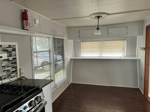 38706 Daughtery Rd in Zephyrhills, FL - Building Photo - Building Photo