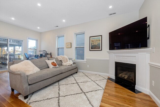property at 357 W Fourth St