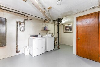 4090 Washington St in Boston, MA - Building Photo - Building Photo