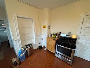 51 Ibbetson St, Unit 1 in Somerville, MA - Foto de edificio - Building Photo