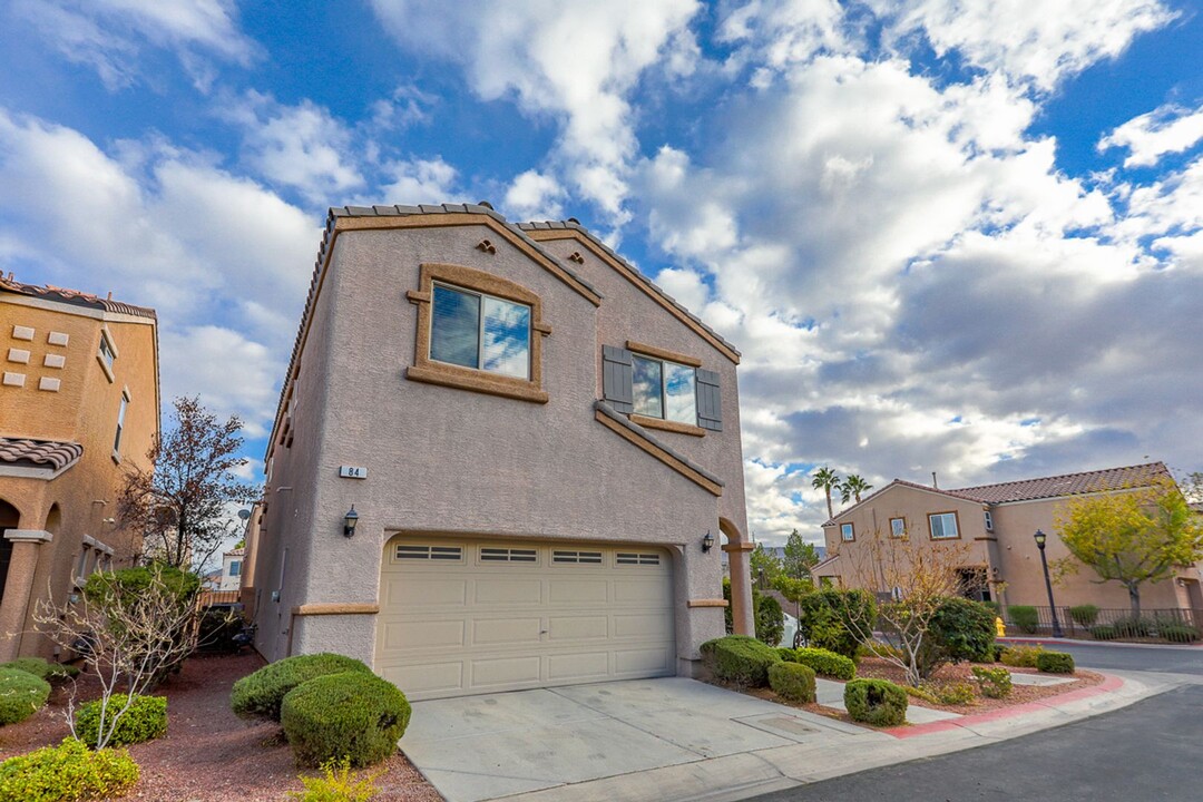 84 Sertata Ct in Henderson, NV - Building Photo