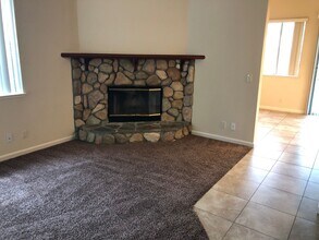 1204 Newmark Way in Folsom, CA - Building Photo - Building Photo