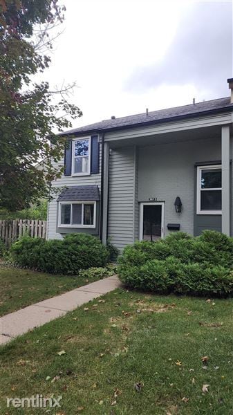 property at 3163 Burbank Dr
