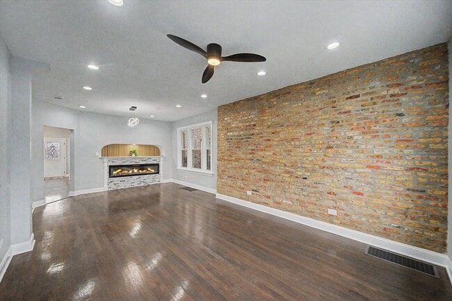 1511 N Linder Ave in Chicago, IL - Building Photo - Building Photo