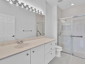 6094 Lake Hibiscus Dr in Delray Beach, FL - Building Photo - Building Photo