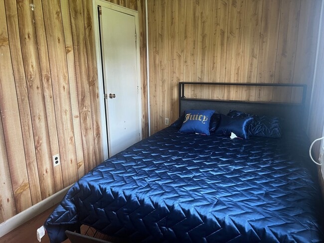 property at 202 N Avenue C