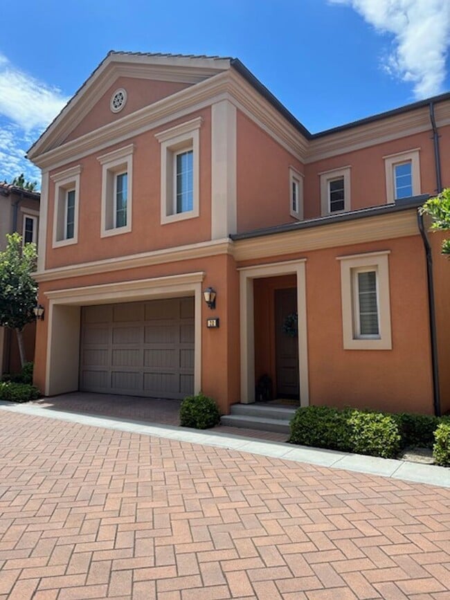 property at 20 Cipresso